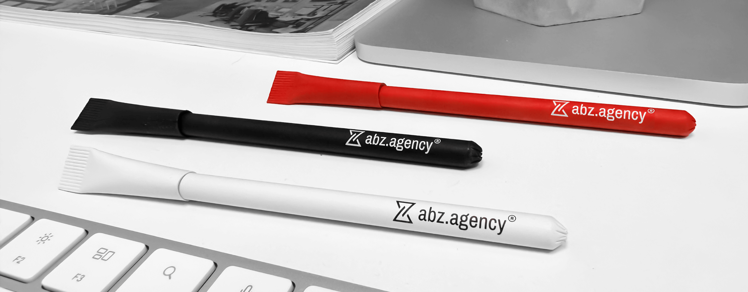 Eco-pen of abz.agency® on table